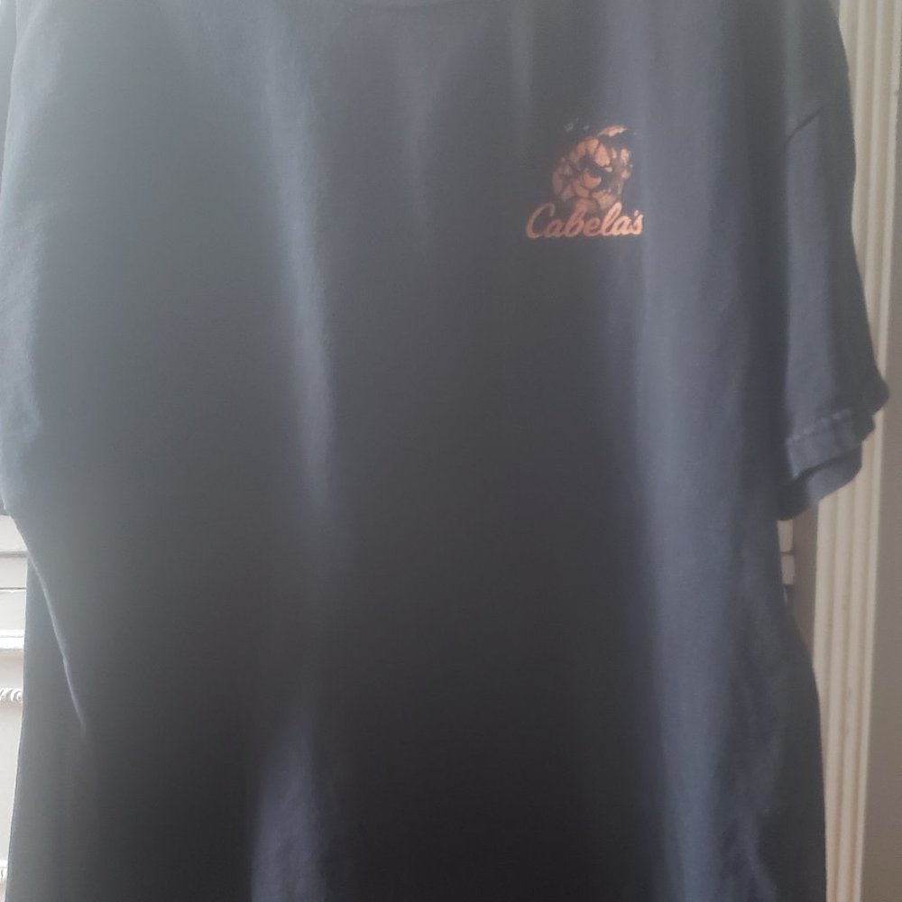 Men's Cabela's t shirt